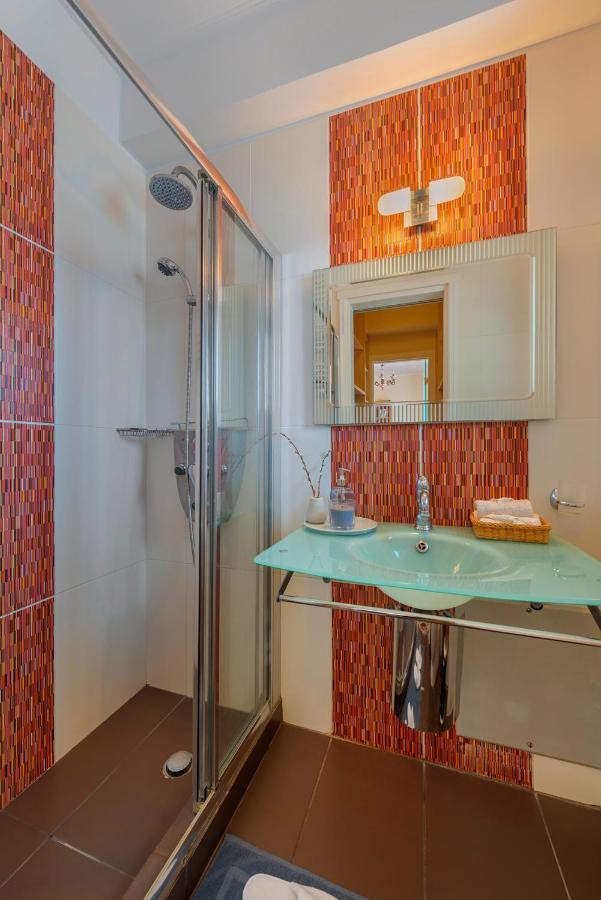 The Painters Luxurious Villa 阿纳维索斯 外观 照片