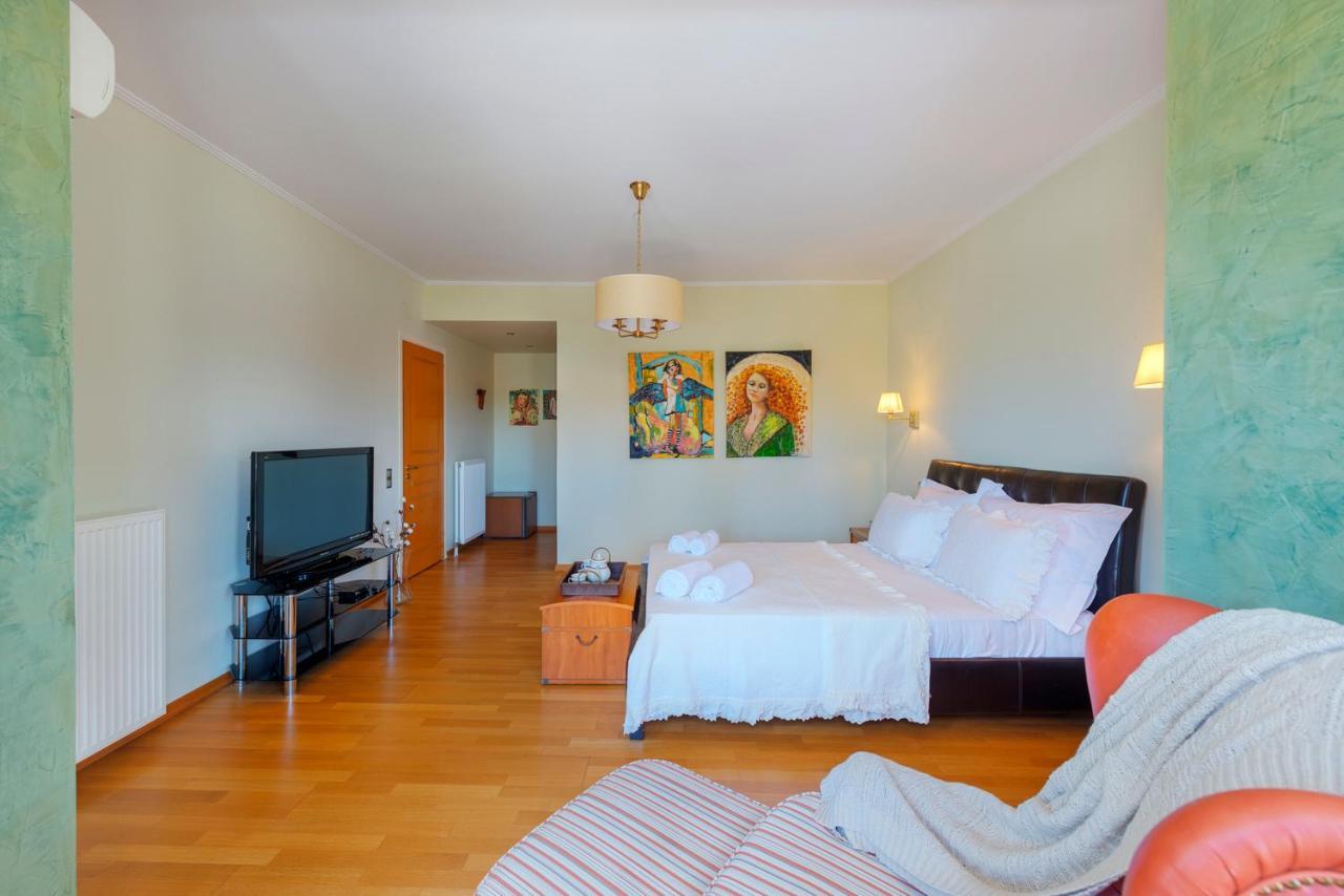 The Painters Luxurious Villa 阿纳维索斯 外观 照片