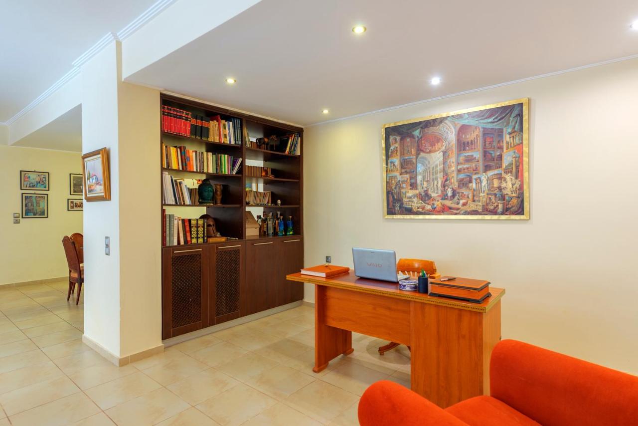 The Painters Luxurious Villa 阿纳维索斯 外观 照片